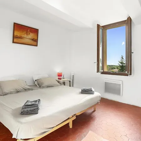 Paul בית נופש רוקברון-סור-ארז'נס